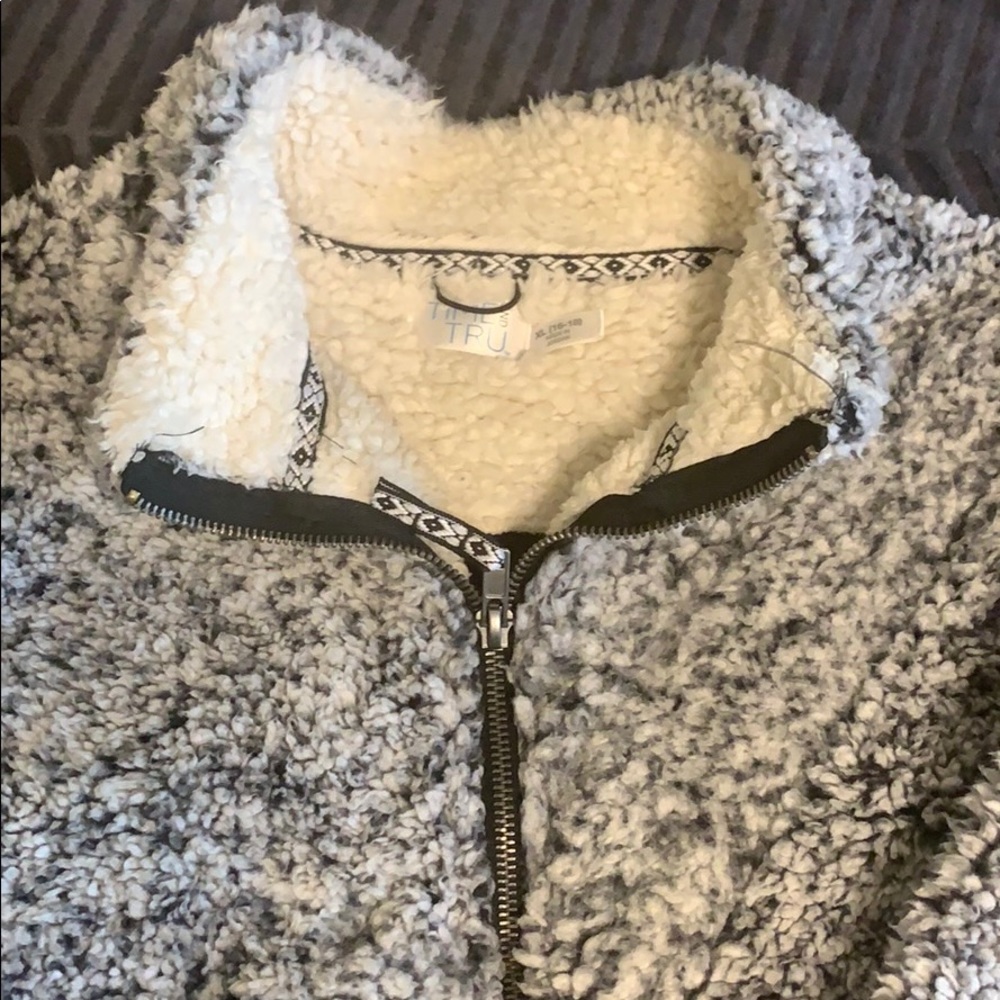 Fleece pullover - Picture 2 of 2